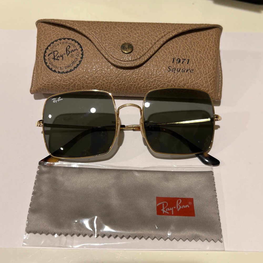Ray-Ban Square 1971 Classic Sunglasses